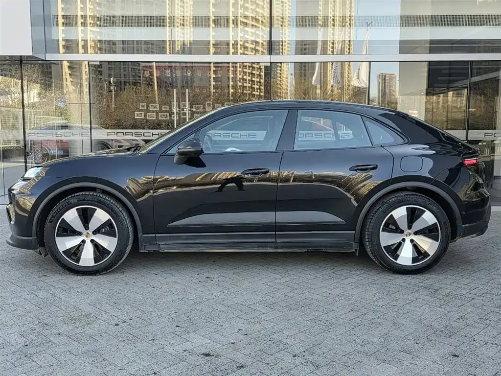 Porsche Macan EV — фото 7