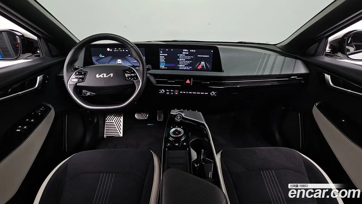 Kia EV6 — фото 7