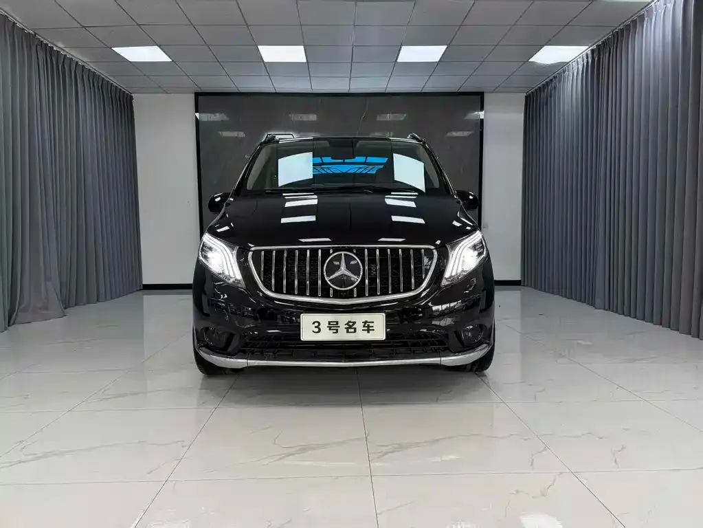 Mercedes-Benz Vito — фото 1