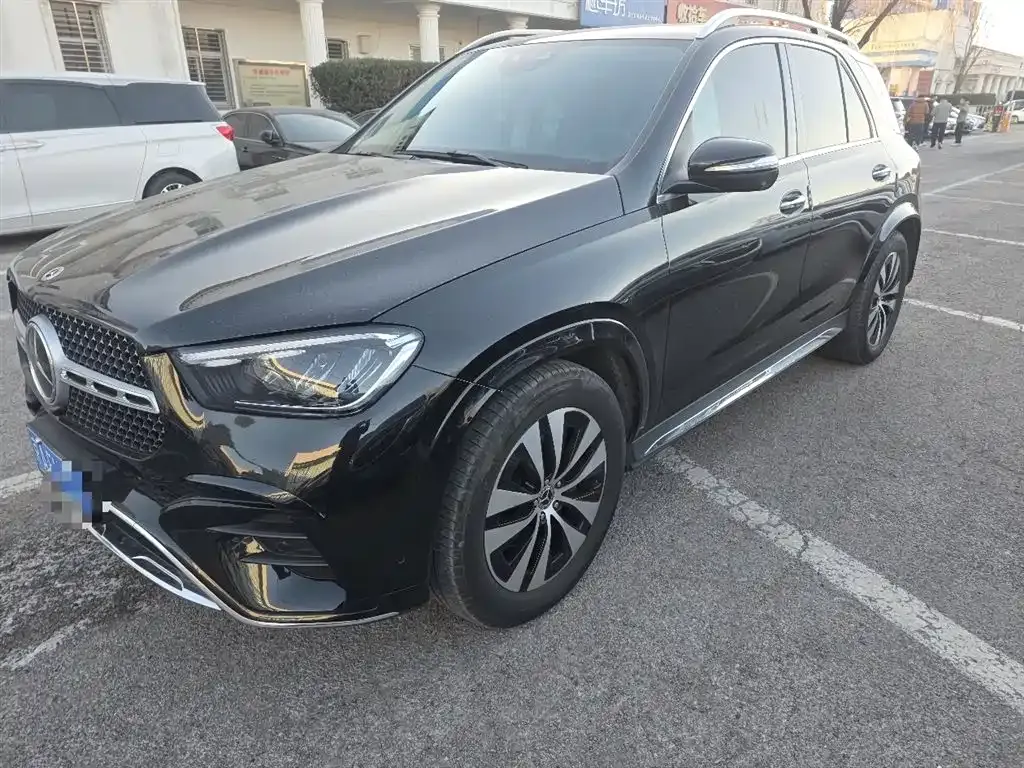 Mercedes-Benz GLE — фото 1