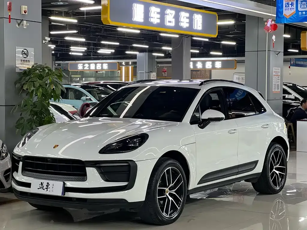 Porsche Macan — фото 1