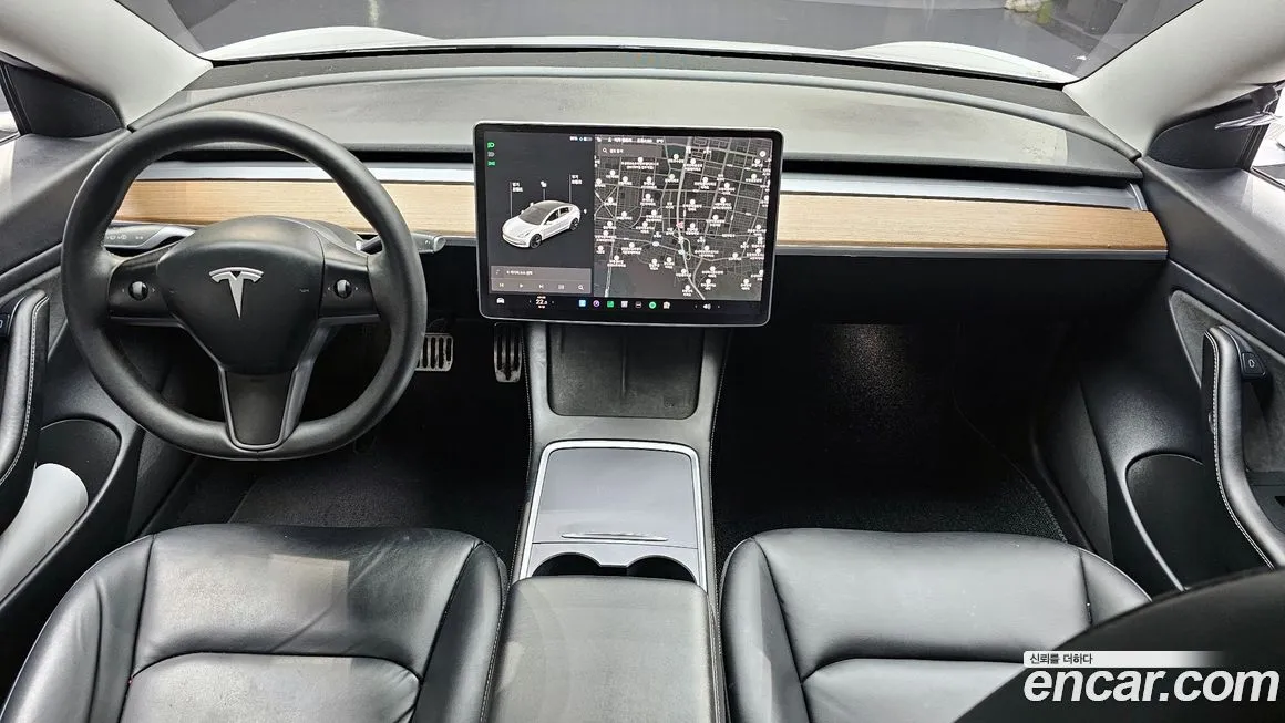 Tesla Model 3 — фото 9