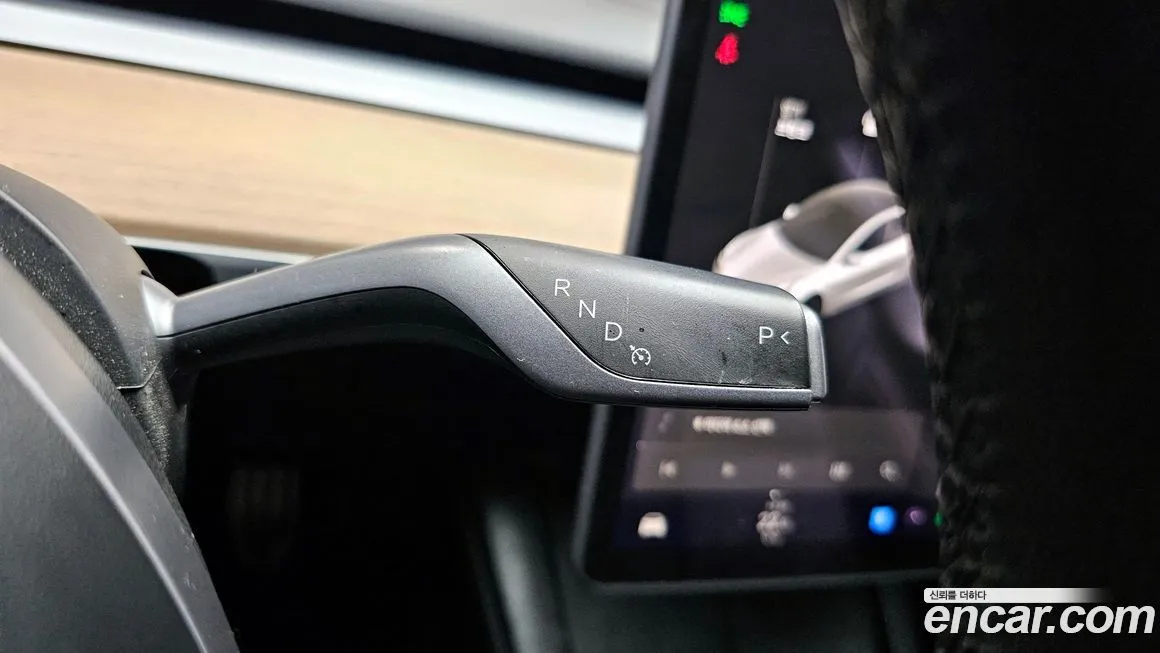 Tesla Model 3 — фото 10