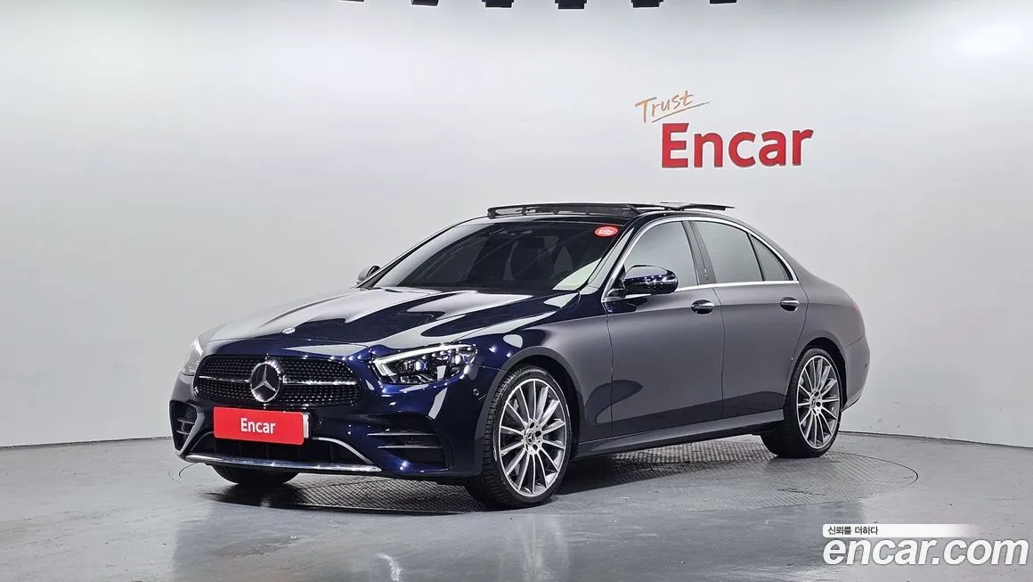 Mercedes-Benz E-Class — фото 1