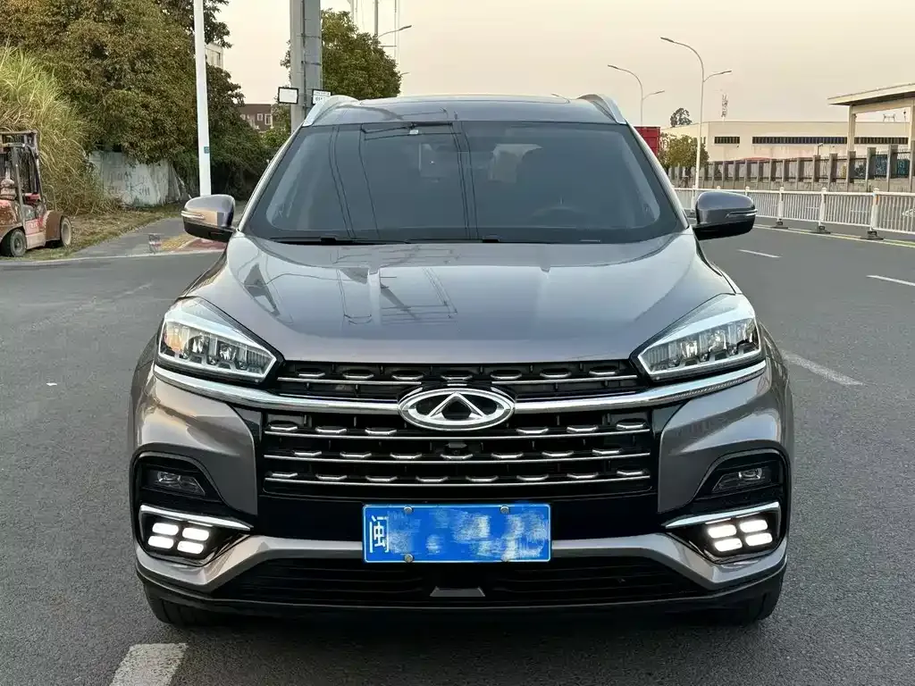 Chery Tiggo 8 — фото 10