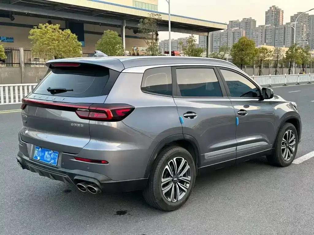 Chery Tiggo 8 — фото 3