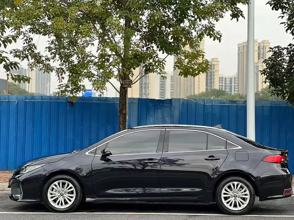 Toyota Allion — фото 7