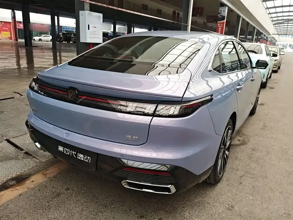 Changan Eado — фото 10