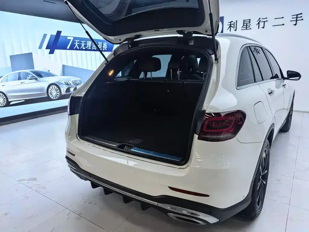 Mercedes-Benz GLC — фото 9