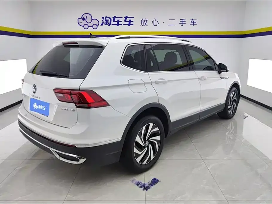 Volkswagen Tiguan L — фото 3