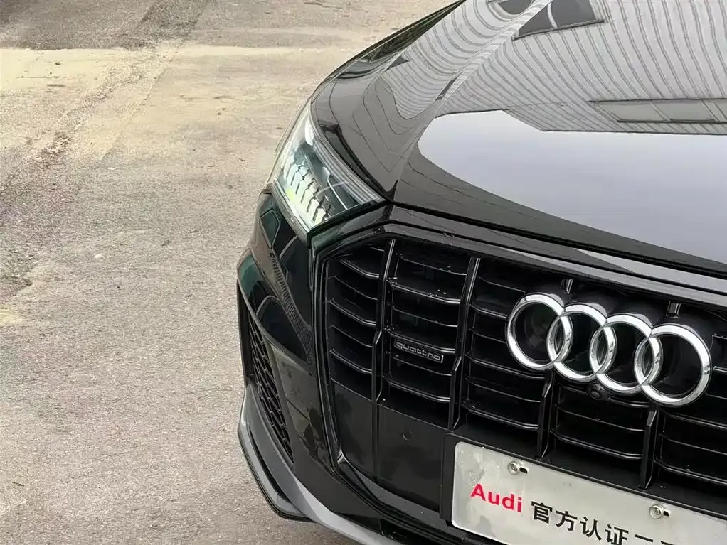 Audi Q7 — фото 4