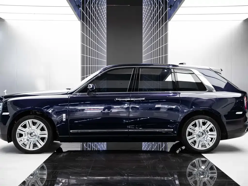 Rolls-Royce Cullinan — фото 6