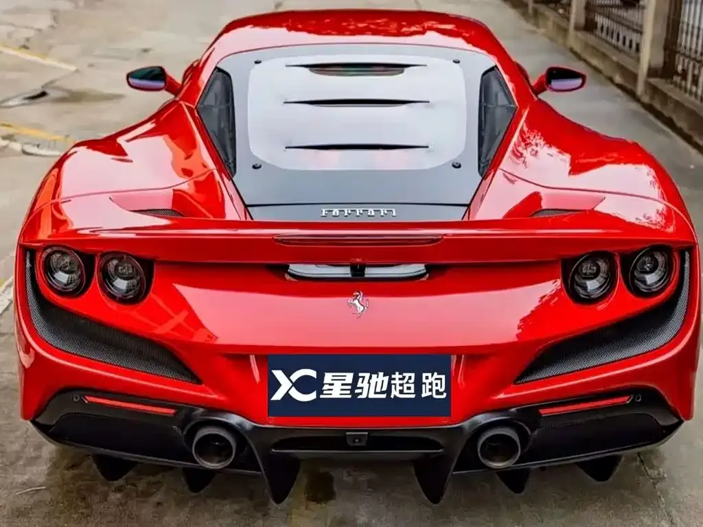 Ferrari F8 — фото 3