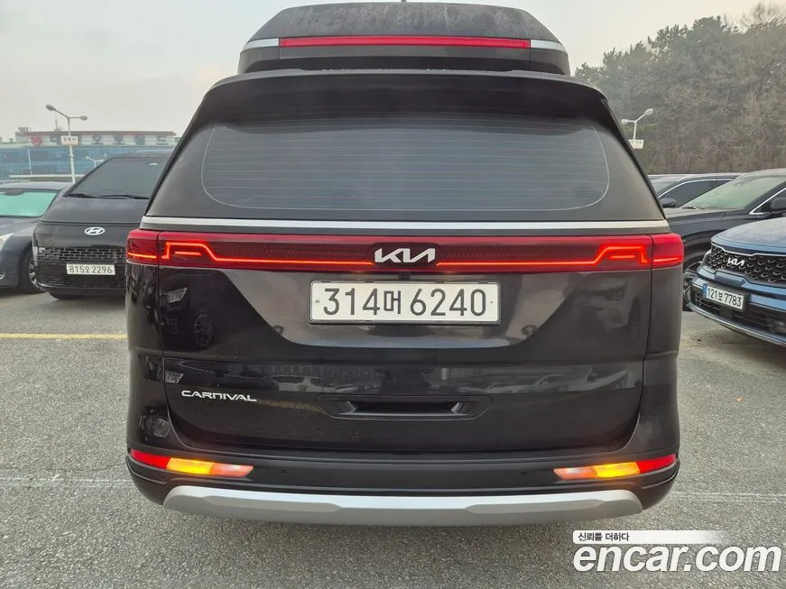 Kia Carnival — фото 2