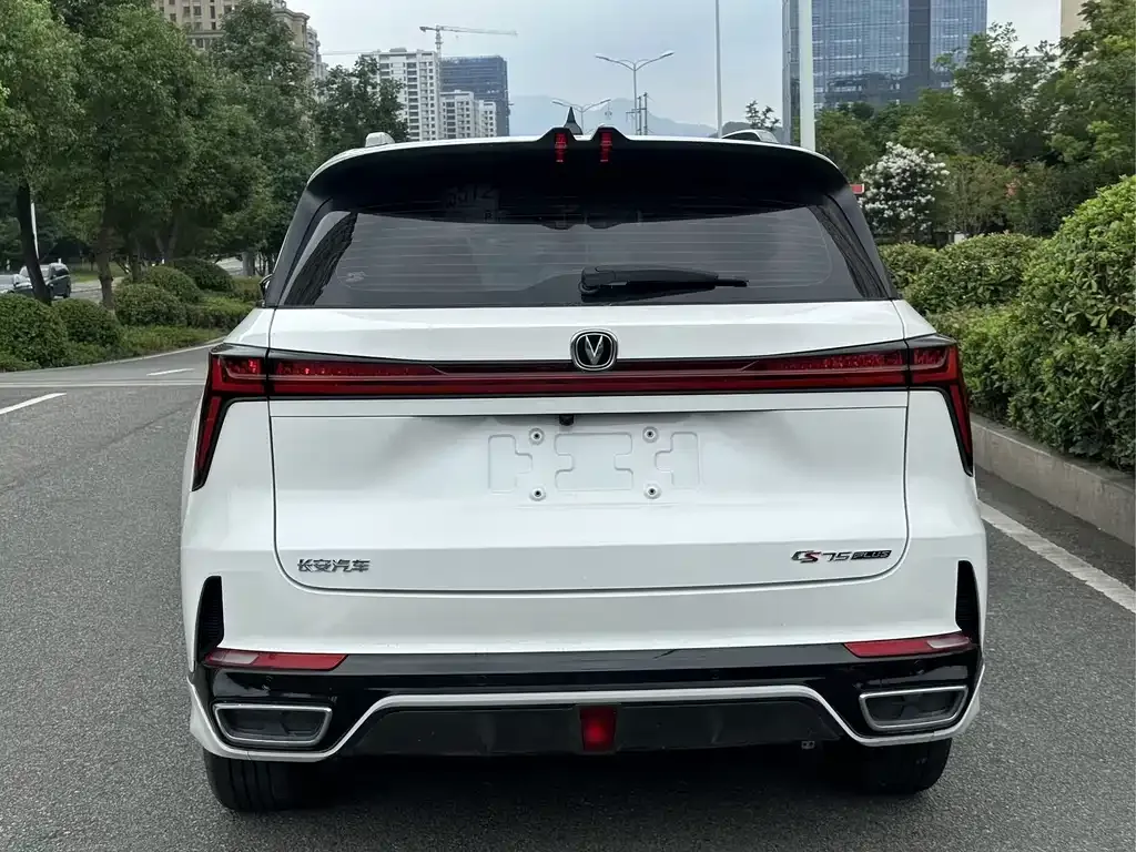 Changan CS75PLUS — фото 4