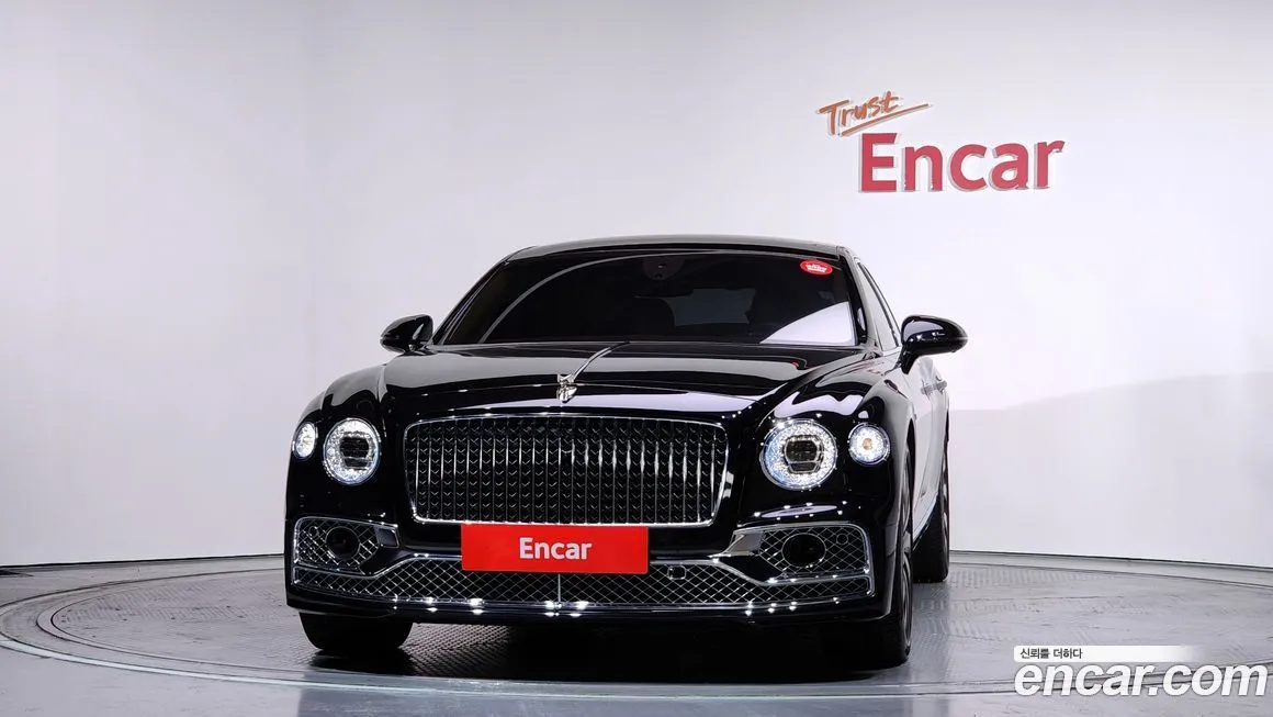 Bentley Flying Spur — фото 3
