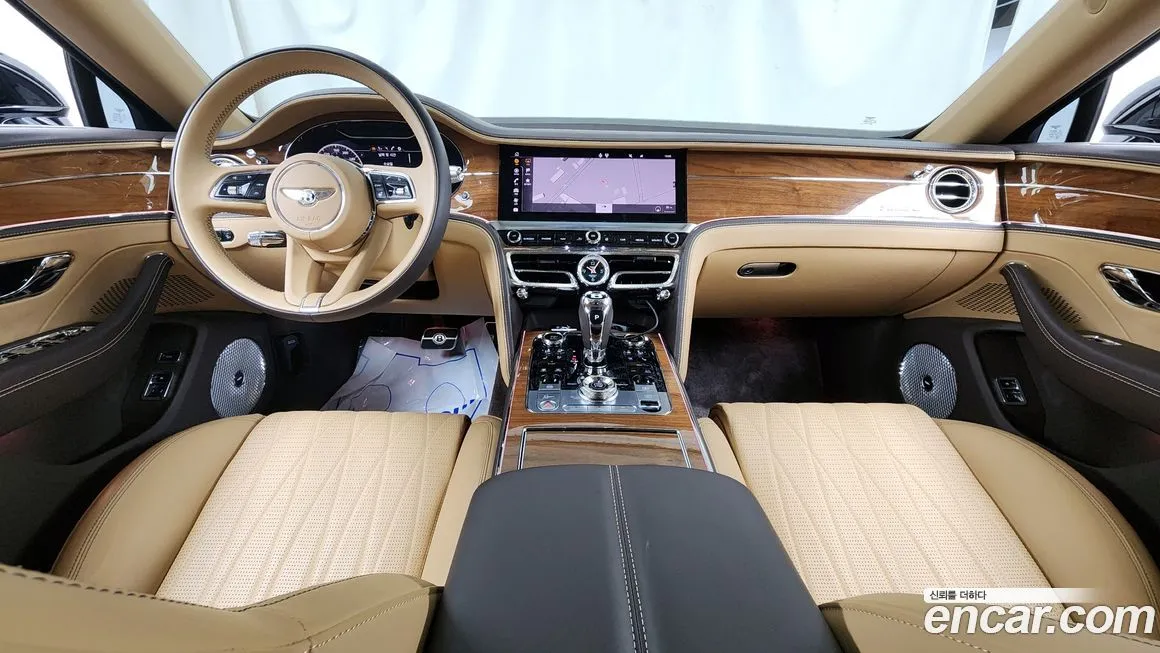 Bentley Flying Spur — фото 7