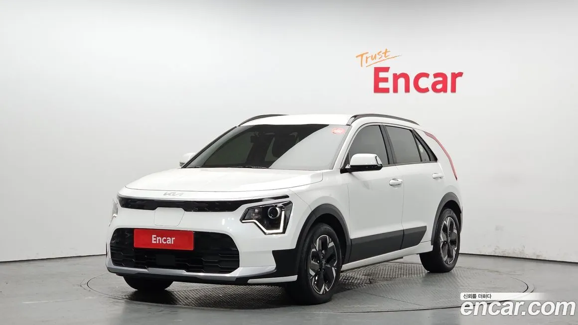 Kia Niro — фото 1