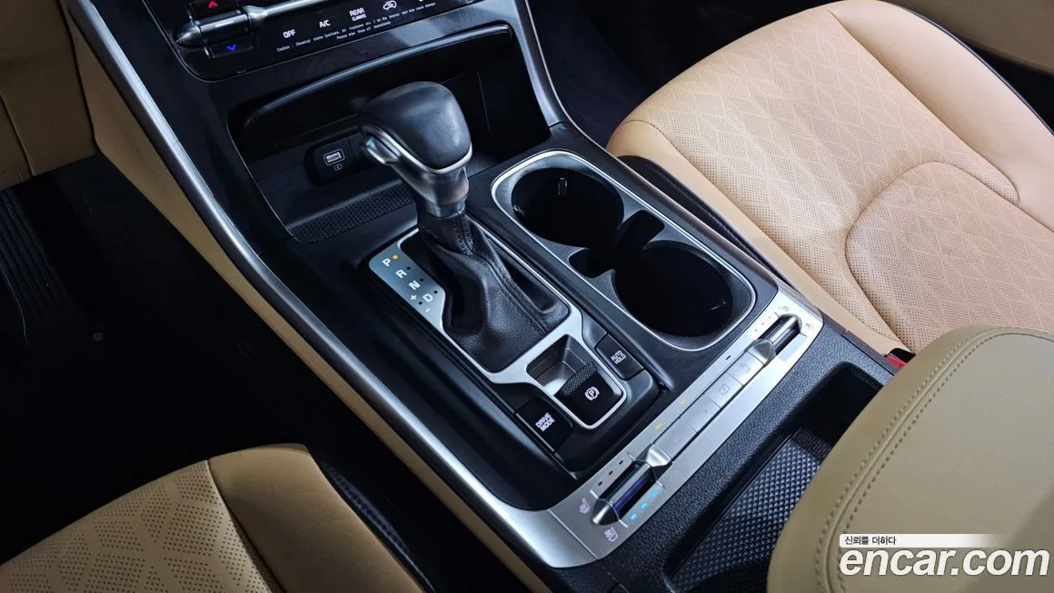 Kia Carnival — фото 10