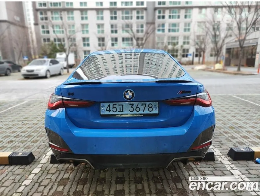 BMW i4 — фото 8