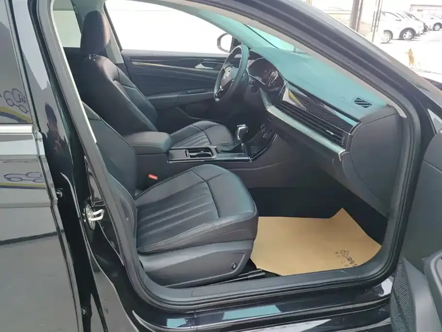 Volkswagen Passat — фото 5