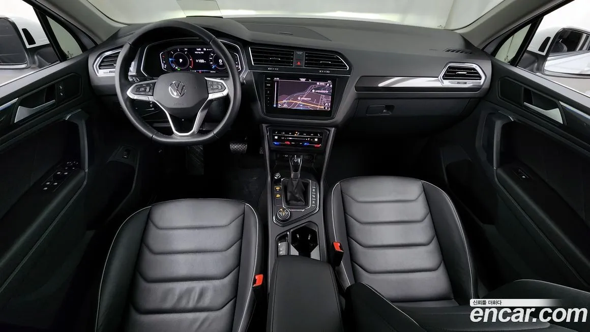 Volkswagen Tiguan — фото 7