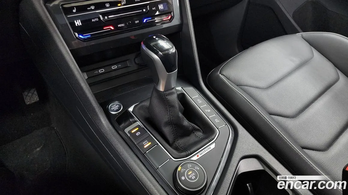 Volkswagen Tiguan — фото 9