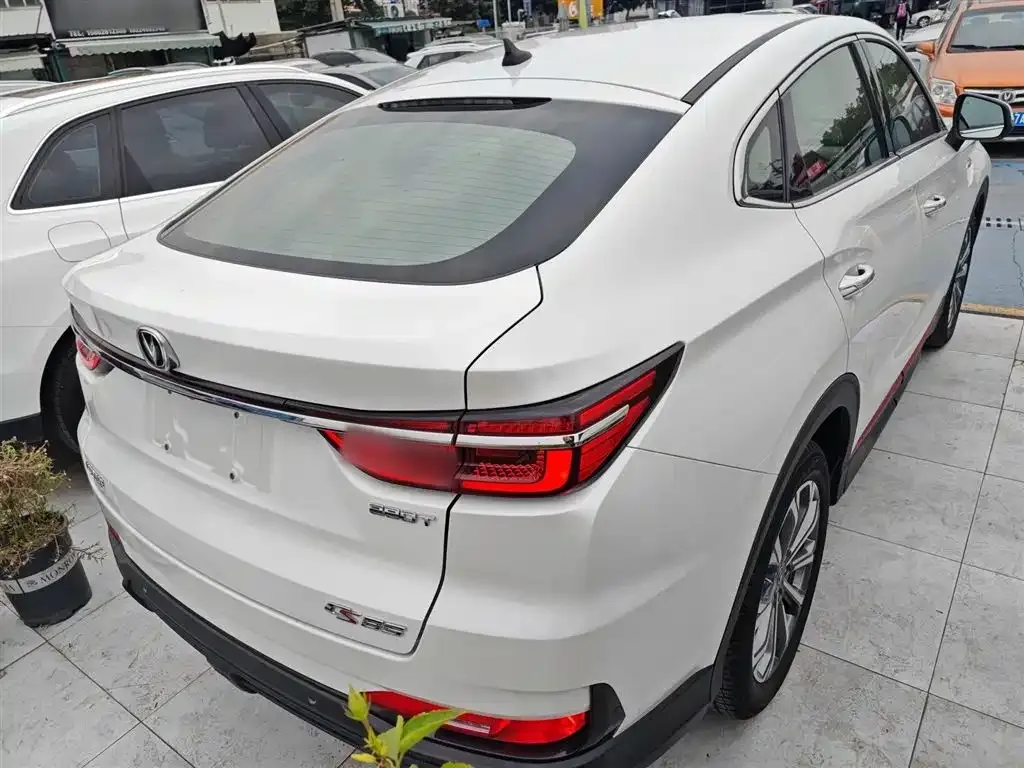 Changan CS85 COUPE — фото 6
