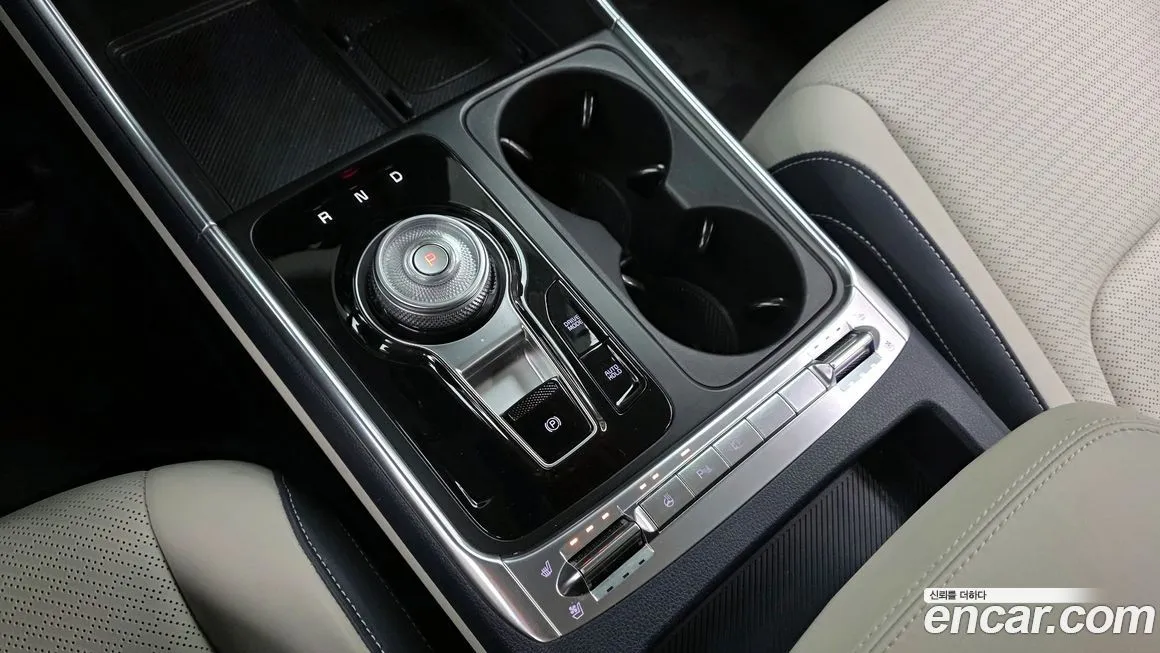 Kia Carnival — фото 10