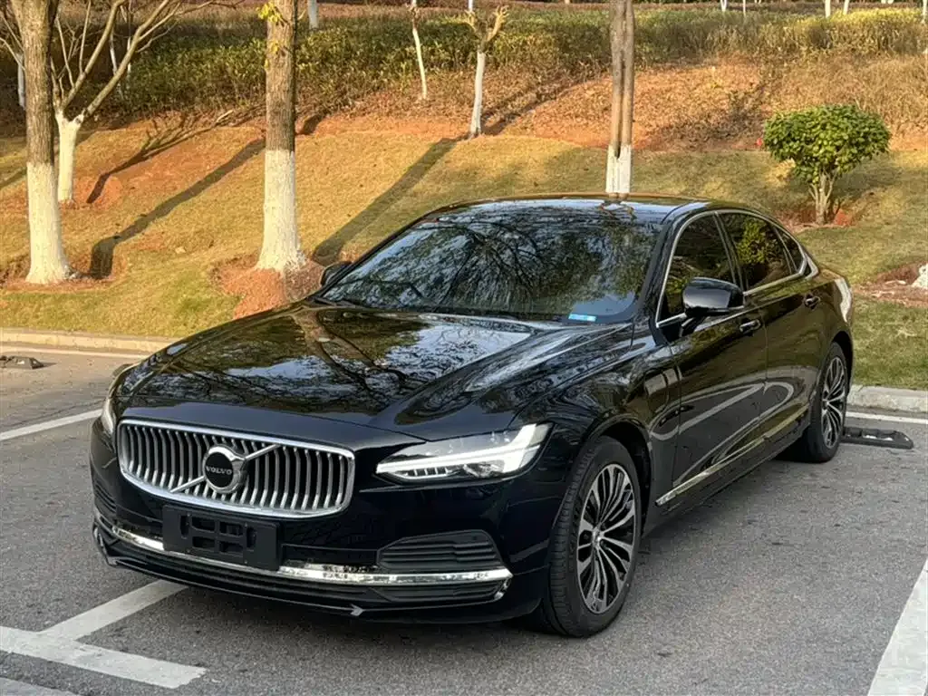 Volvo S90 PHEV — фото 1