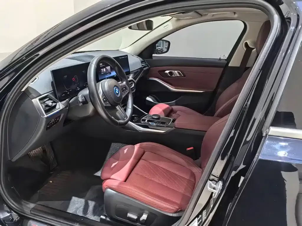 BMW i3 — фото 10