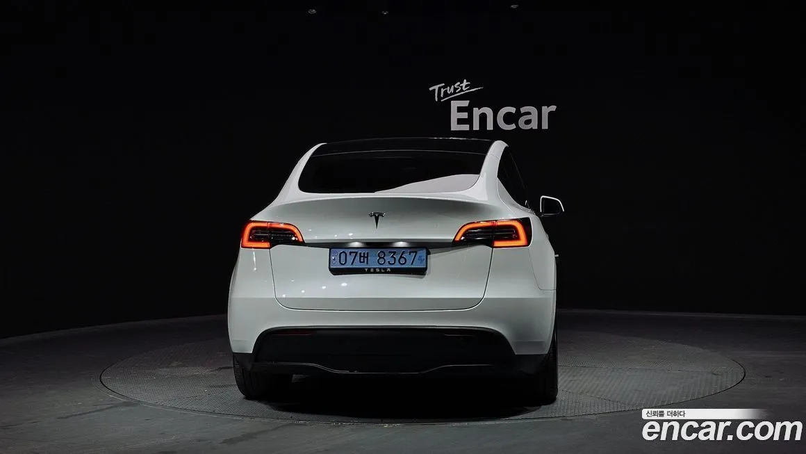 Tesla Model Y — фото 4