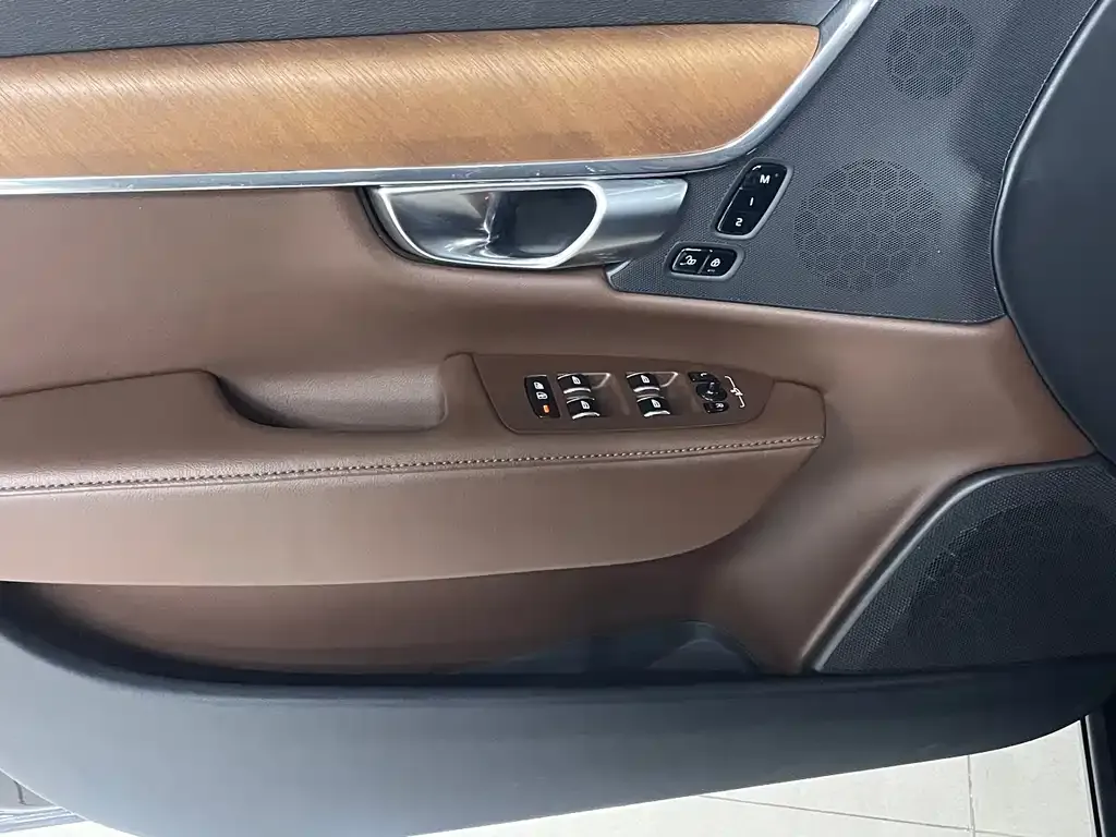 Volvo S90 — фото 6
