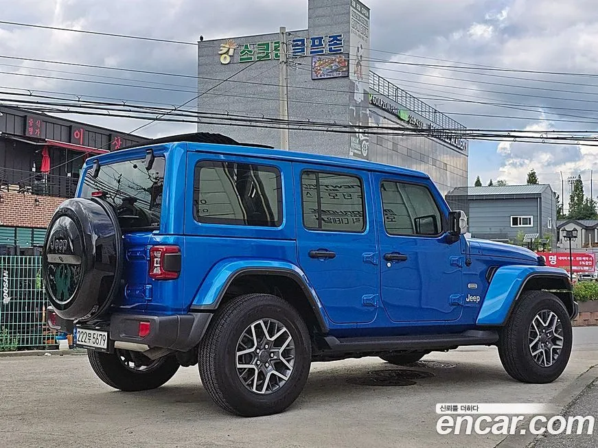 Jeep Wrangler — фото 8