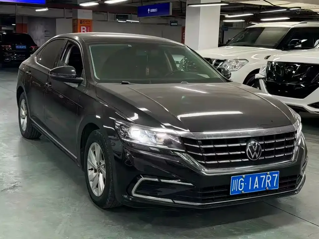 Volkswagen Passat — фото 7