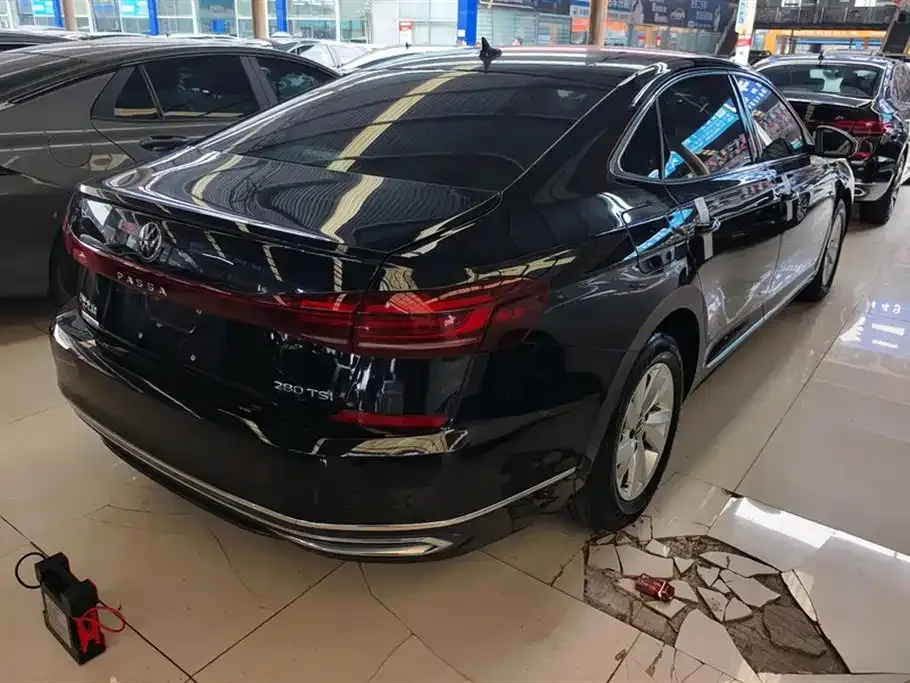 Volkswagen Passat — фото 5