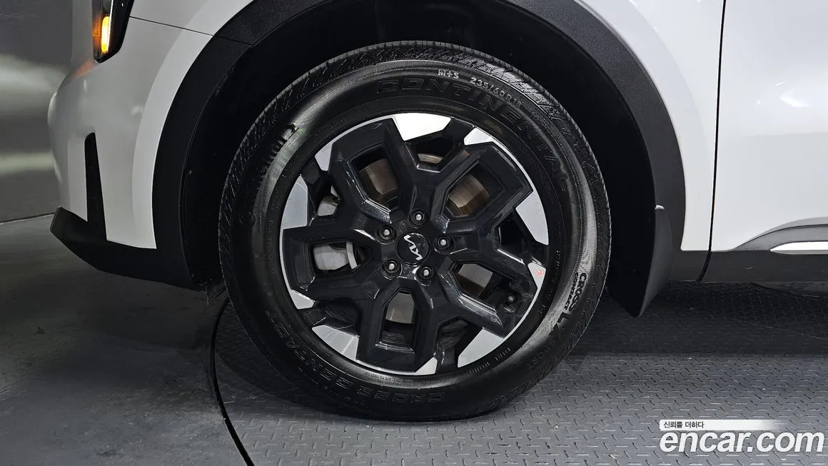 Kia Sorento — фото 5