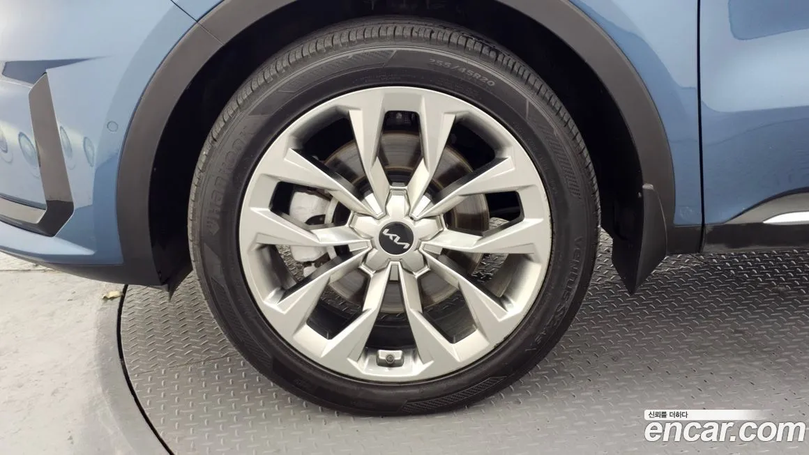 Kia Sorento — фото 5
