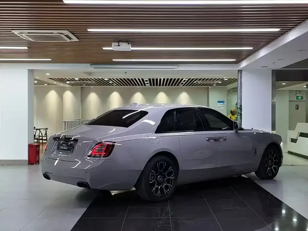 Rolls-Royce Ghost — фото 6