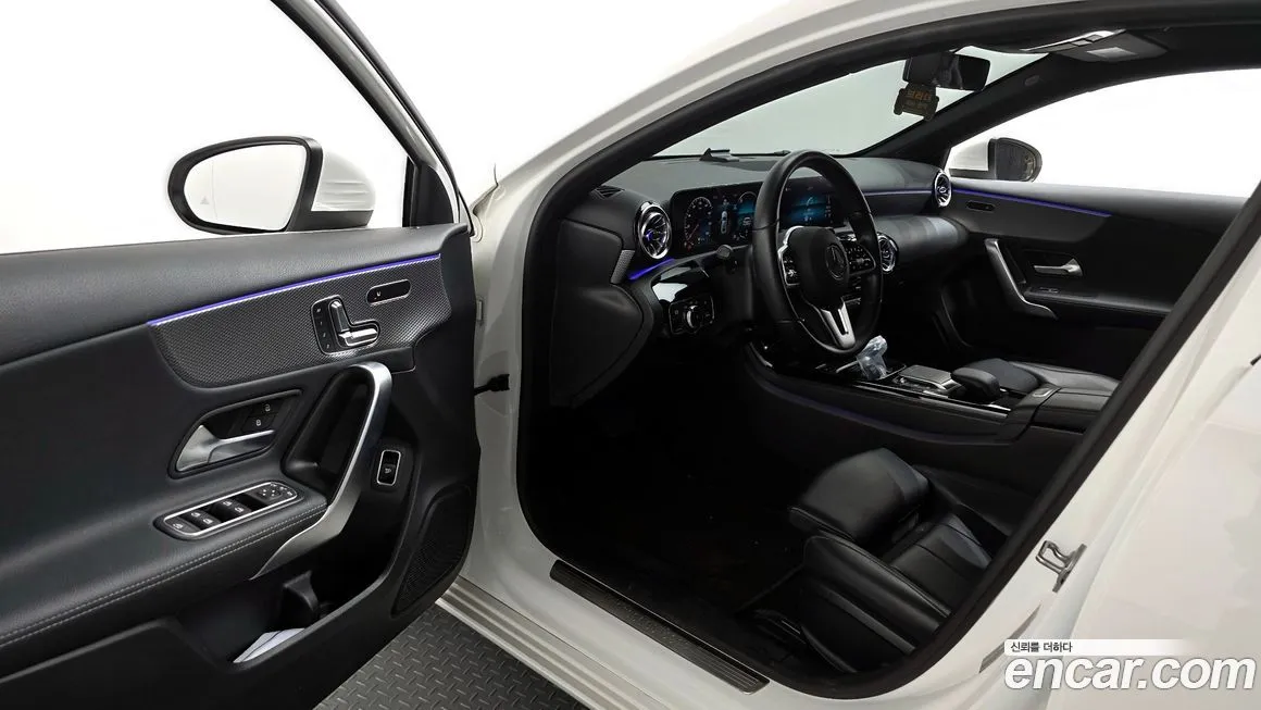 Mercedes-Benz A-Class — фото 10