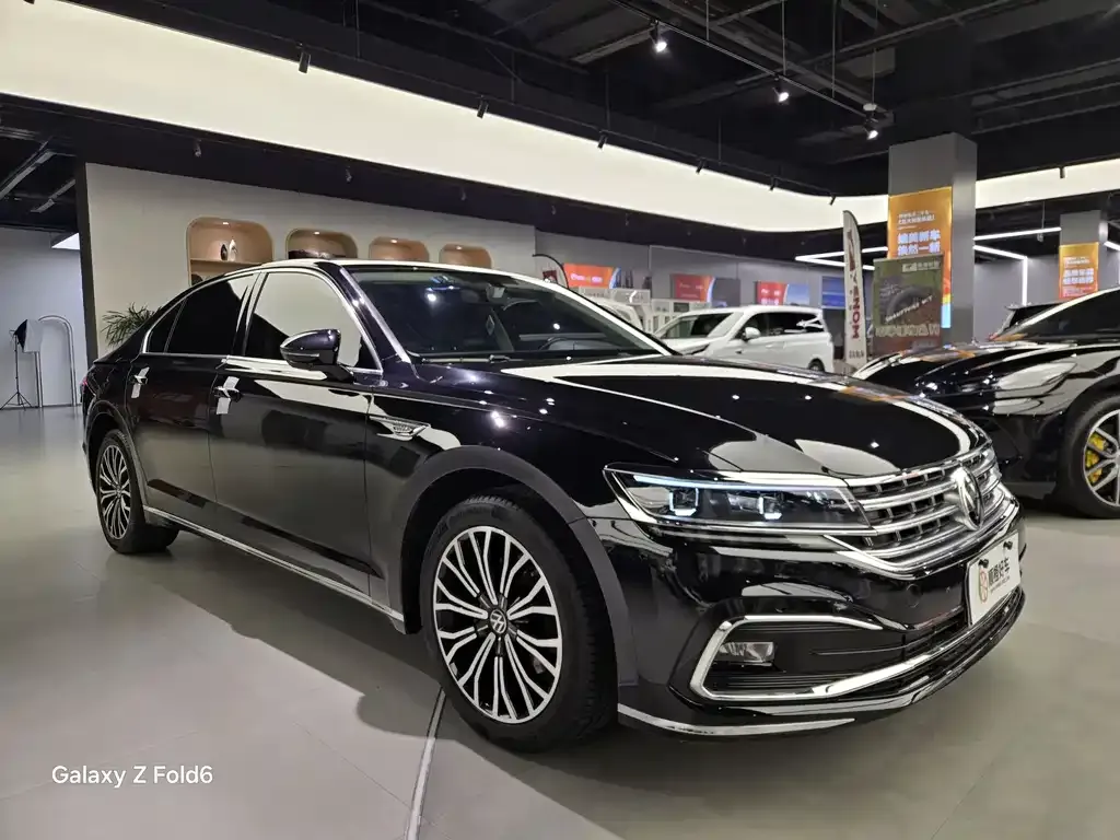 Volkswagen Phideon — фото 2