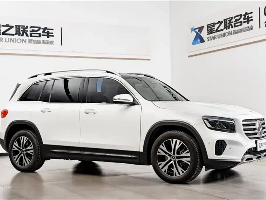 Mercedes-Benz GLB — фото 9