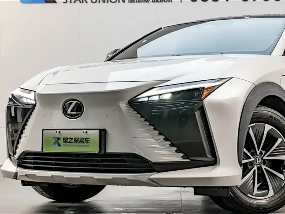 Lexus RZ — фото 8
