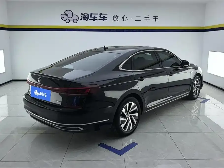 Volkswagen Passat New Energy — фото 6