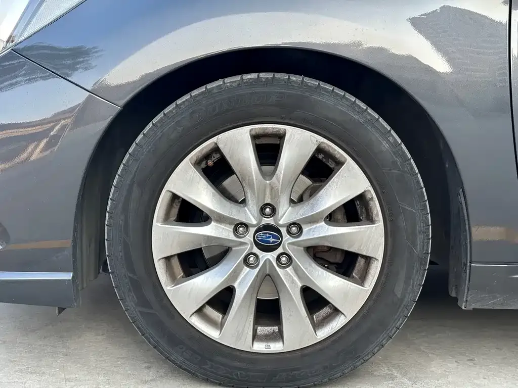 Subaru Legacy — фото 3