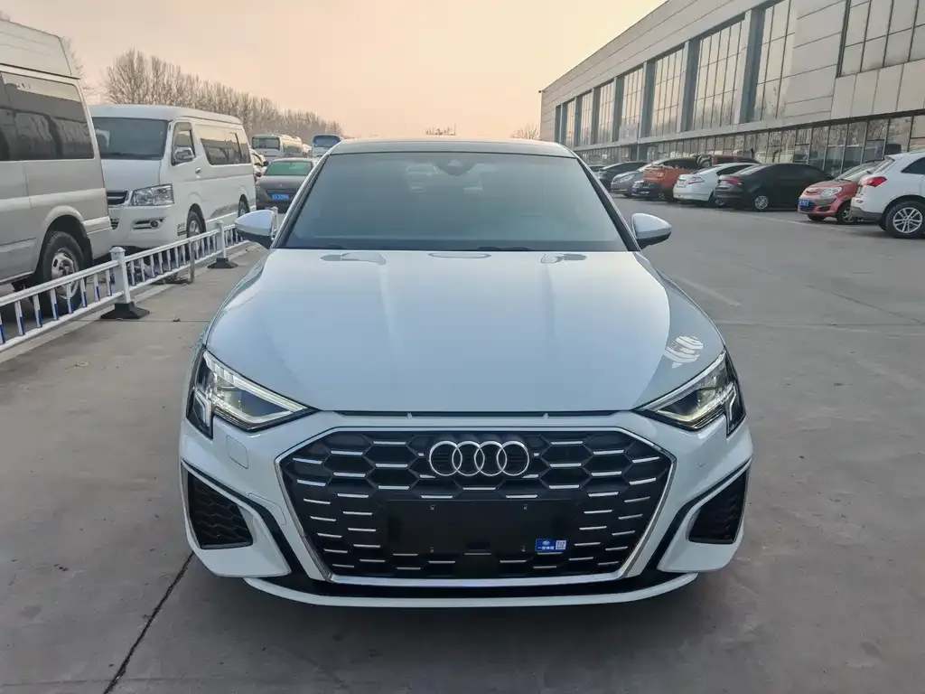 Audi A3 — фото 2