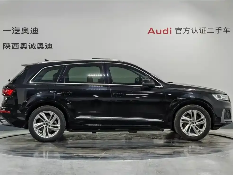 Audi Q7 — фото 4
