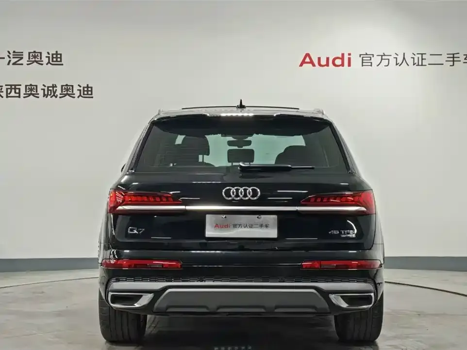 Audi Q7 — фото 2