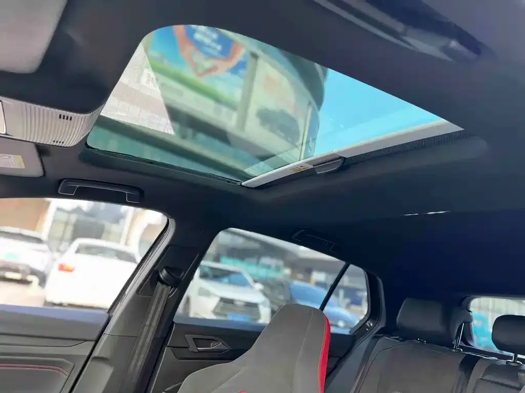 Volkswagen Golf GTI — фото 2