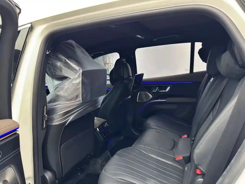 Mercedes-Benz EQS SUV — фото 2